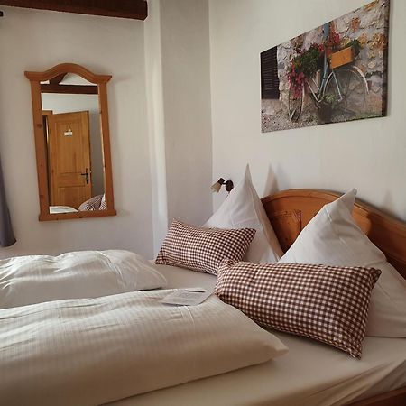Hotel & Restaurant Huellen Barweiler エクステリア 写真